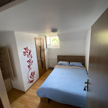 My Place - Cozy Rooms 锡比乌 外观 照片