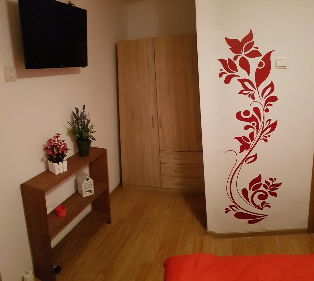 My Place - Cozy Rooms 锡比乌 外观 照片