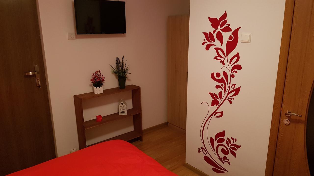 My Place - Cozy Rooms 锡比乌 外观 照片