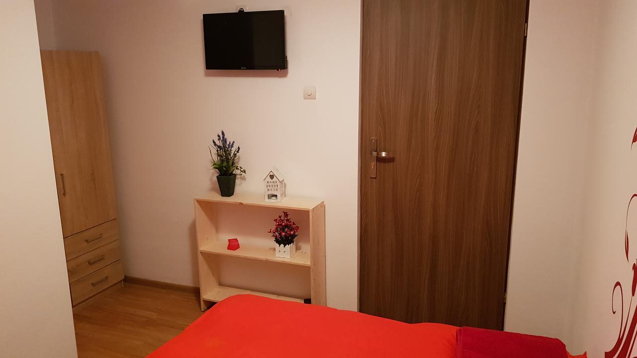 My Place - Cozy Rooms 锡比乌 外观 照片
